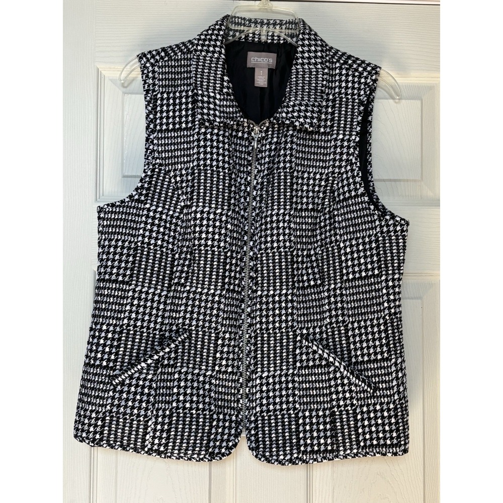 Chico's Size 1 (M) Black & White Houndstooth Zip Quilted Trixie Vest Jacket